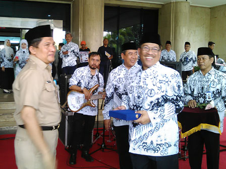 Pencarian PGRI Kab. Jember - Persatuan Guru Republik Indonesia Cabang Kab. Jember